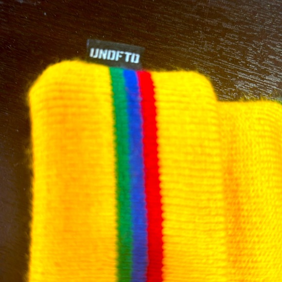 Undefeated Beanie - Picture 3 of 5